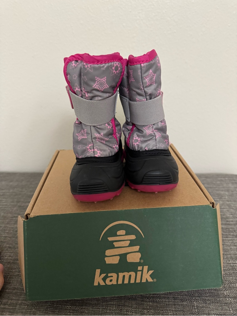 Kamik snowbug toddler girl pink grey and black star snow boots size 5 - Picture 3 of 7